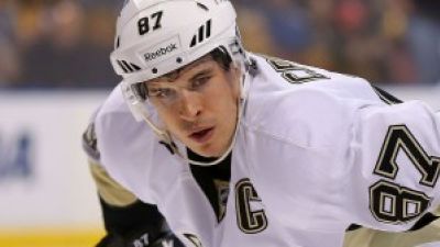 Crosby’s 300th goal on 3 Minute Warning Photo