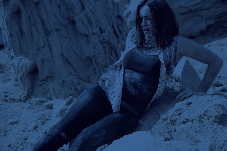 MARVEL'S AGENTS OF S.H.I.E.L.D. - "4,722 Hours" - After her dramatic rescue from another planet, Simmons is still reeling from her ordeal and reveals how she had to fight for her life in a harsh new world, on "Marvel's Agents of S.H.I.E.L.D.," TUESDAY, OCTOBER 27 (9:00-10:00 p.m., ET) on the ABC Television Network. (ABC/Tyler Golden) ELIZABETH HENSTRIDGE