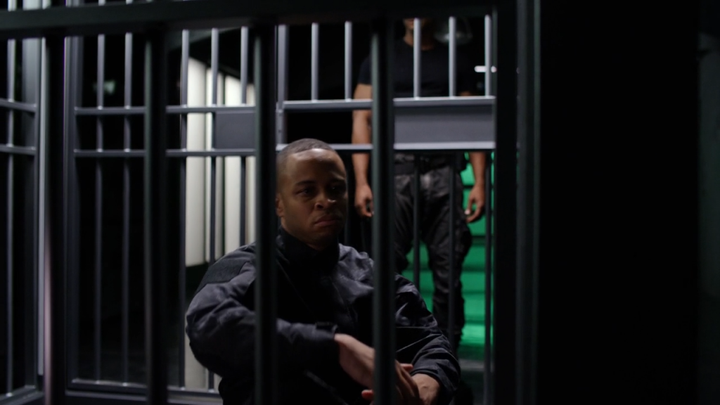 Diggle_talks_to_his_brother_Andy