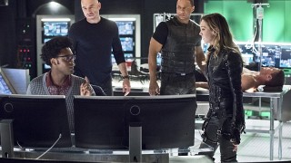 Arrow -- "Beacon of Hope" -- Image AR417a_0432b.jpg -- Pictured (L-R): Echo Kellum as Curtis Holt, Paul Blackthorne as Detective Quentin Lance, David Ramsey as John Diggle, Katie Cassidy as Laurel Lance and Stephen Amell as Oliver Queen -- Photo: Dean Buscher/The CW -- ÃÂ© 2016 The CW Network, LLC. All Rights Reserved.