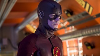 The Flash -- "Flash Back" -- Image: FLA217b_0380b.jpg -- Pictured: Grant Gustin as The Flash -- Photo: Diyah Pera/The CW -- ÃÂ© 2016 The CW Network, LLC. All rights reserved.
